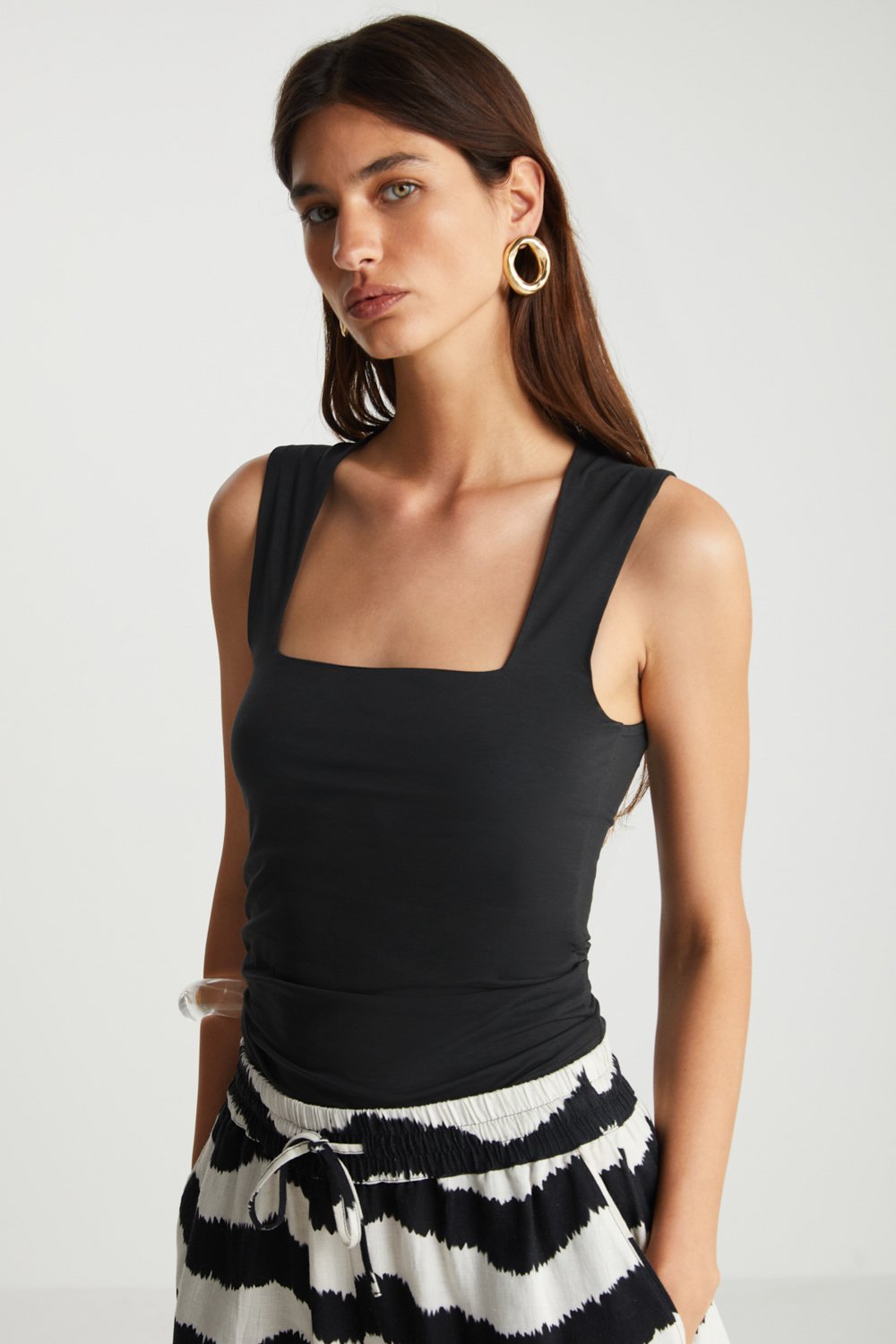 Boneqa Barcelona-Düz Kolsuz Siyah Tişört-T-Shirts-1-Milagron.com