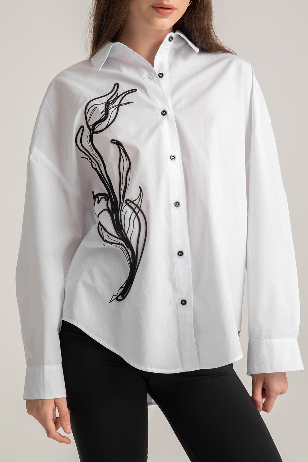 Boneqa Barcelona-Ebru Lale İşlemeli Gömlek-Gömlek-5-Milagron.com