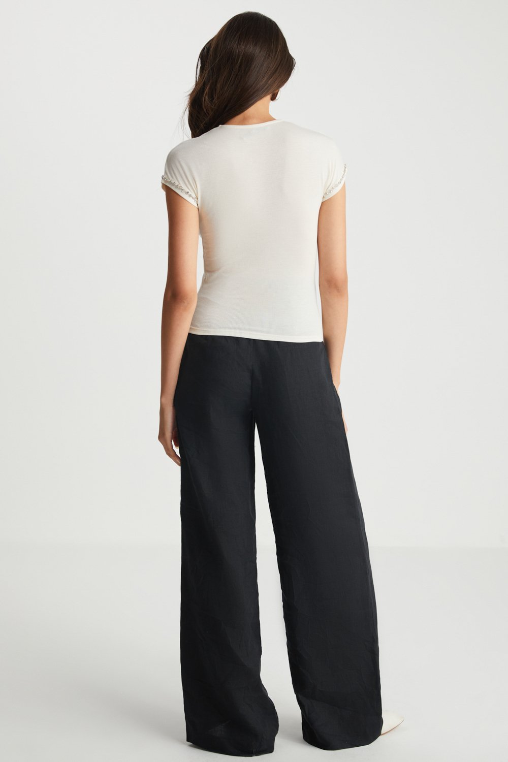 Boneqa Barcelona-Ekru Modal Tişört-T-Shirts-4-Milagron.com