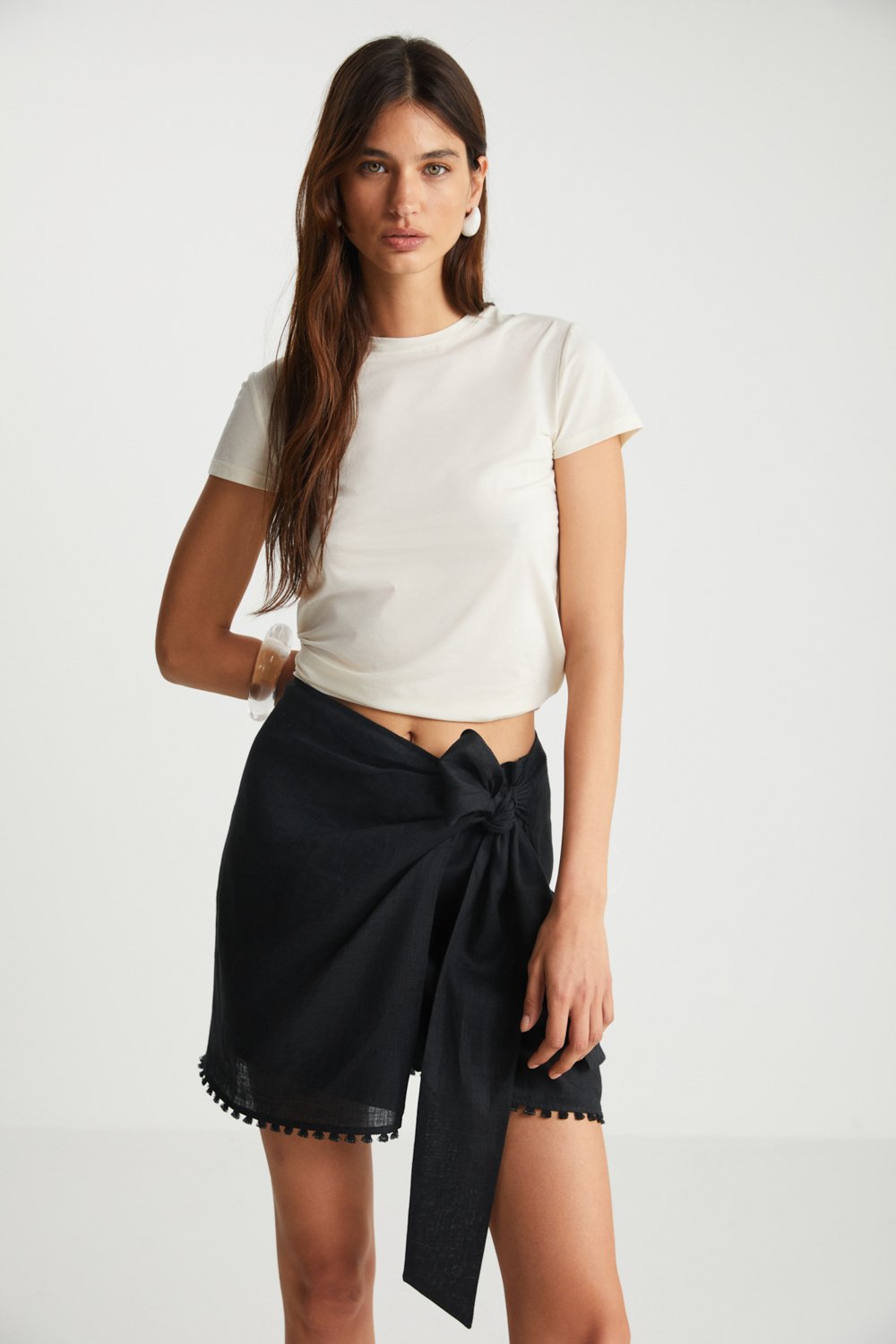 Boneqa Barcelona-Günlük Basic Ekru Tişört-T-Shirts-6-Milagron.com