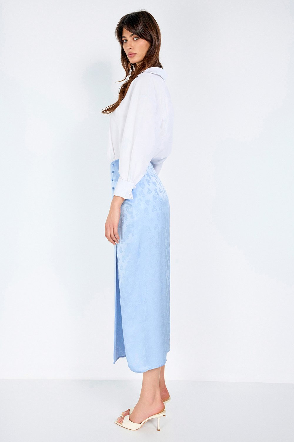 Boneqa Barcelona-Jakarlı Önden Düğme Detaylı Mavi Midi Etek-Etek-3-Milagron.com