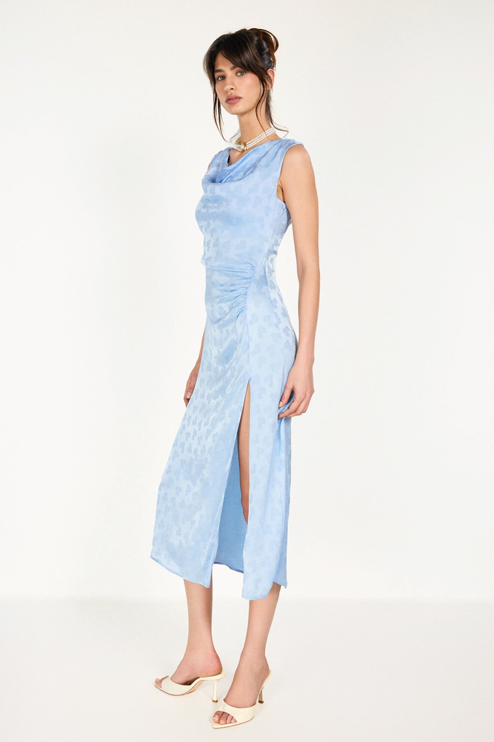 Boneqa Barcelona-Jakarlı Yandan Yırtmaç Detaylı Mavi Elbise-Elbise-2-Milagron.com