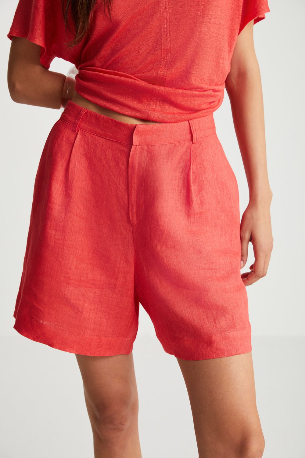 Boneqa Barcelona-Kırmızı Keten Şort-Şort-3-Milagron.com