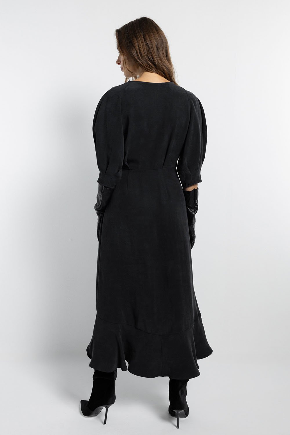 Boneqa Barcelona-Kruvaze Yaka Detaylı Siyah Elbise-Elbise-8-Milagron.com