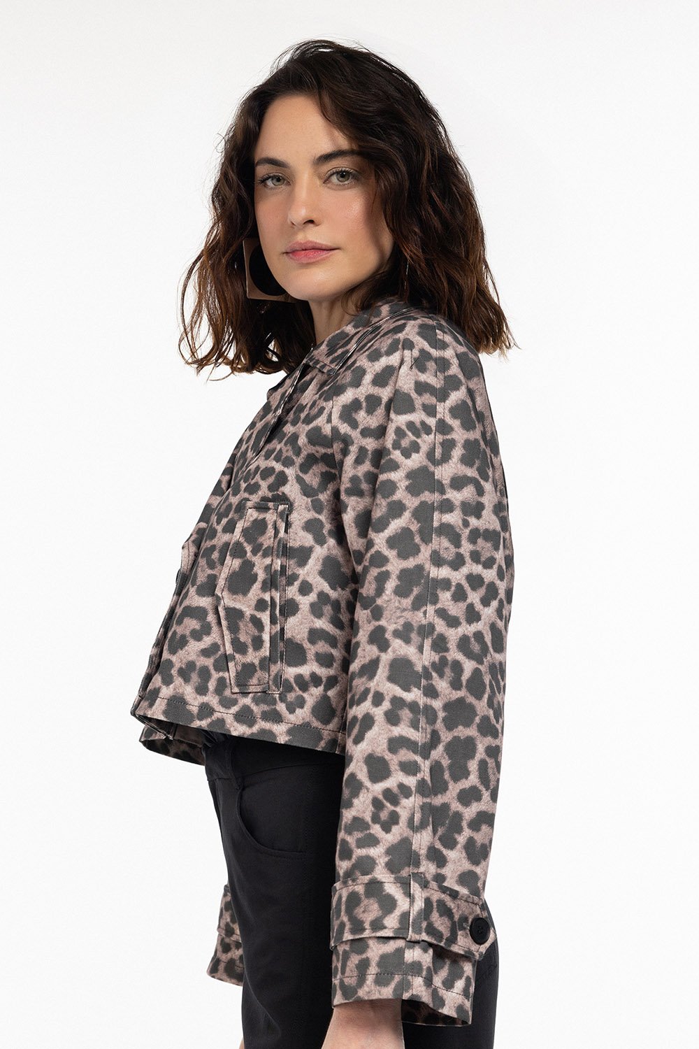 Boneqa Barcelona-Leopar Desenli Crop Ceket-Ceket-6-Milagron.com