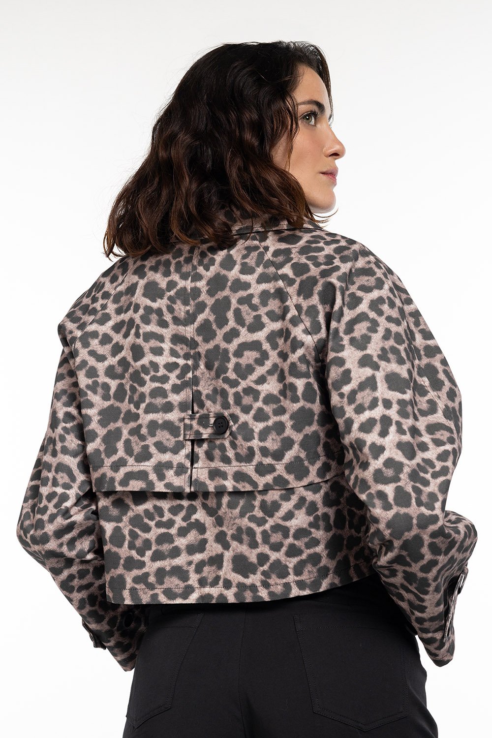 Boneqa Barcelona-Leopar Desenli Crop Ceket-Ceket-7-Milagron.com