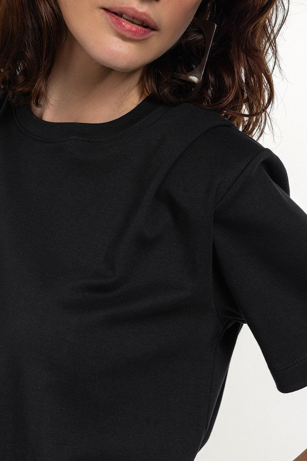 Boneqa Barcelona-Pamuklu Siyah Basic Tişört-T-Shirts-5-Milagron.com