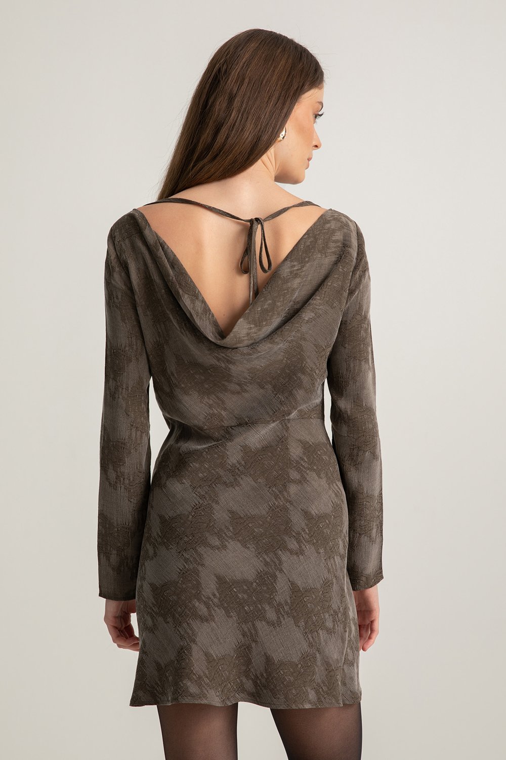 Boneqa Barcelona-Sırt Detaylı Mini Elbise-Elbise-2-Milagron.com