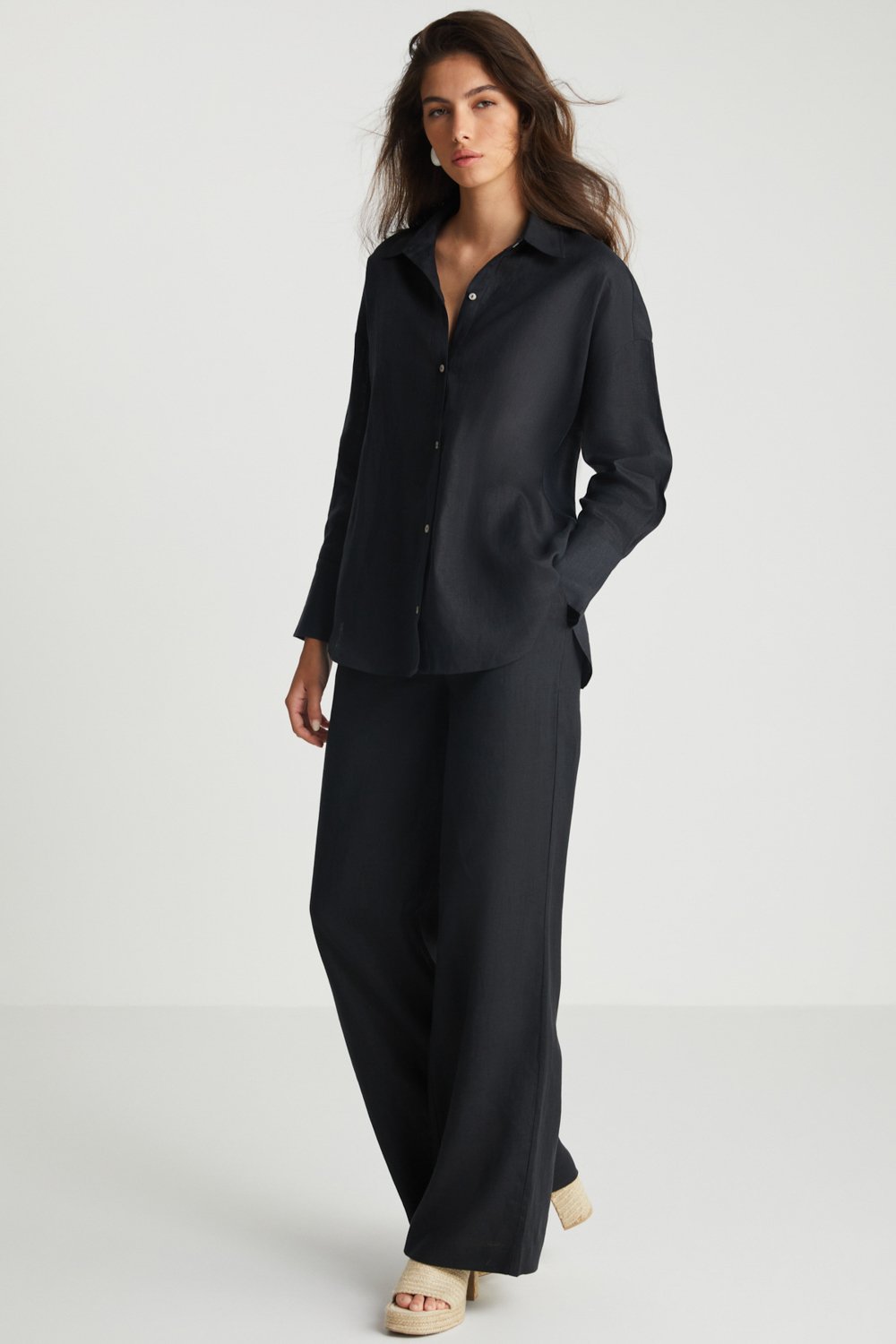 Boneqa Barcelona-Siyah Keten Pantolon-Pantolon-1-Milagron.com