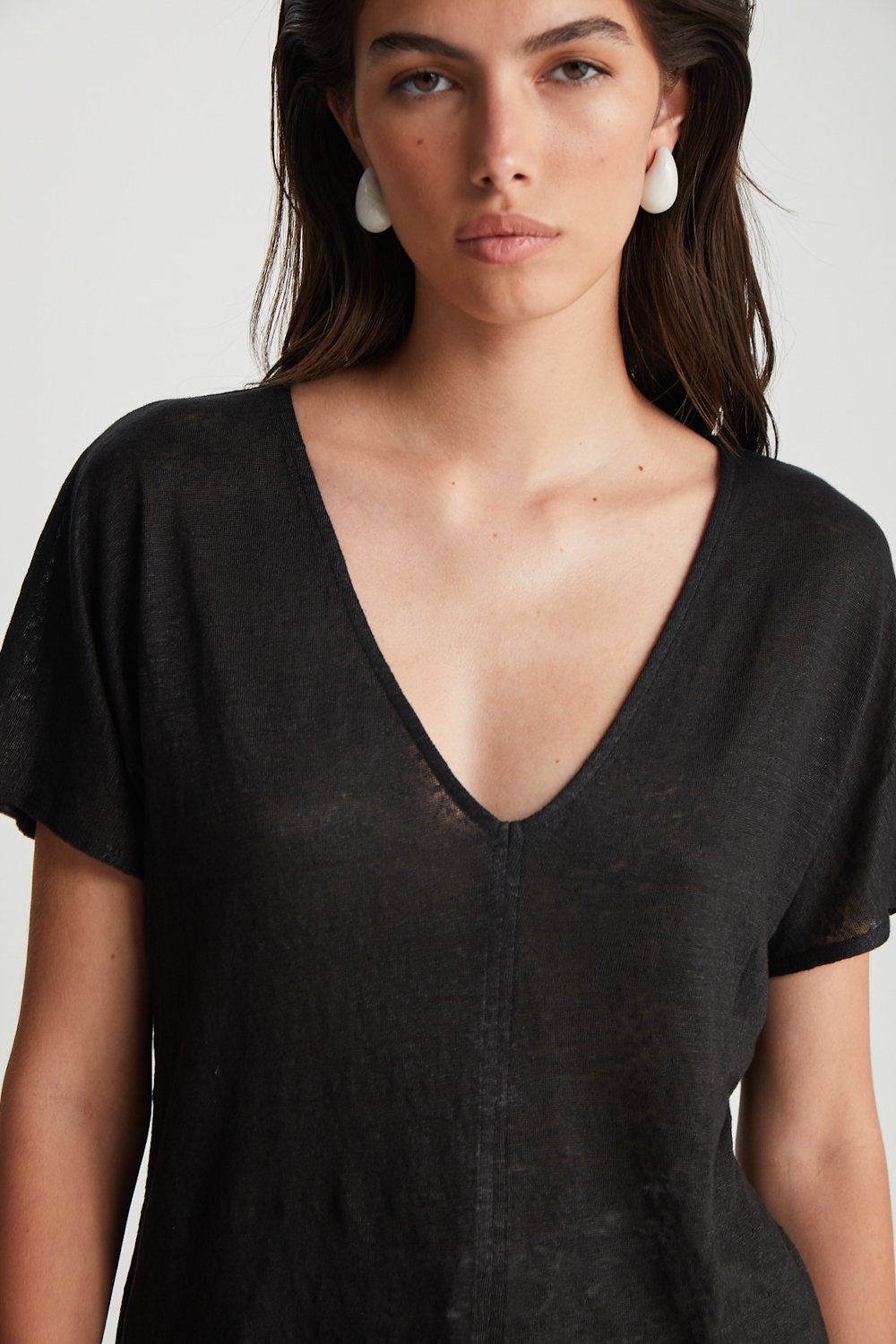 Boneqa Barcelona-V Yaka Keten Siyah Tişört-T-Shirts-4-Milagron.com