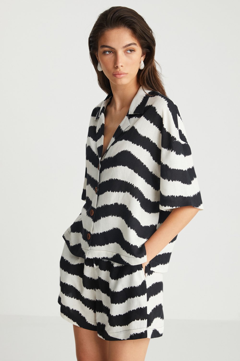 Boneqa Barcelona-Zebra Desenli Şort-Şort-4-Milagron.com