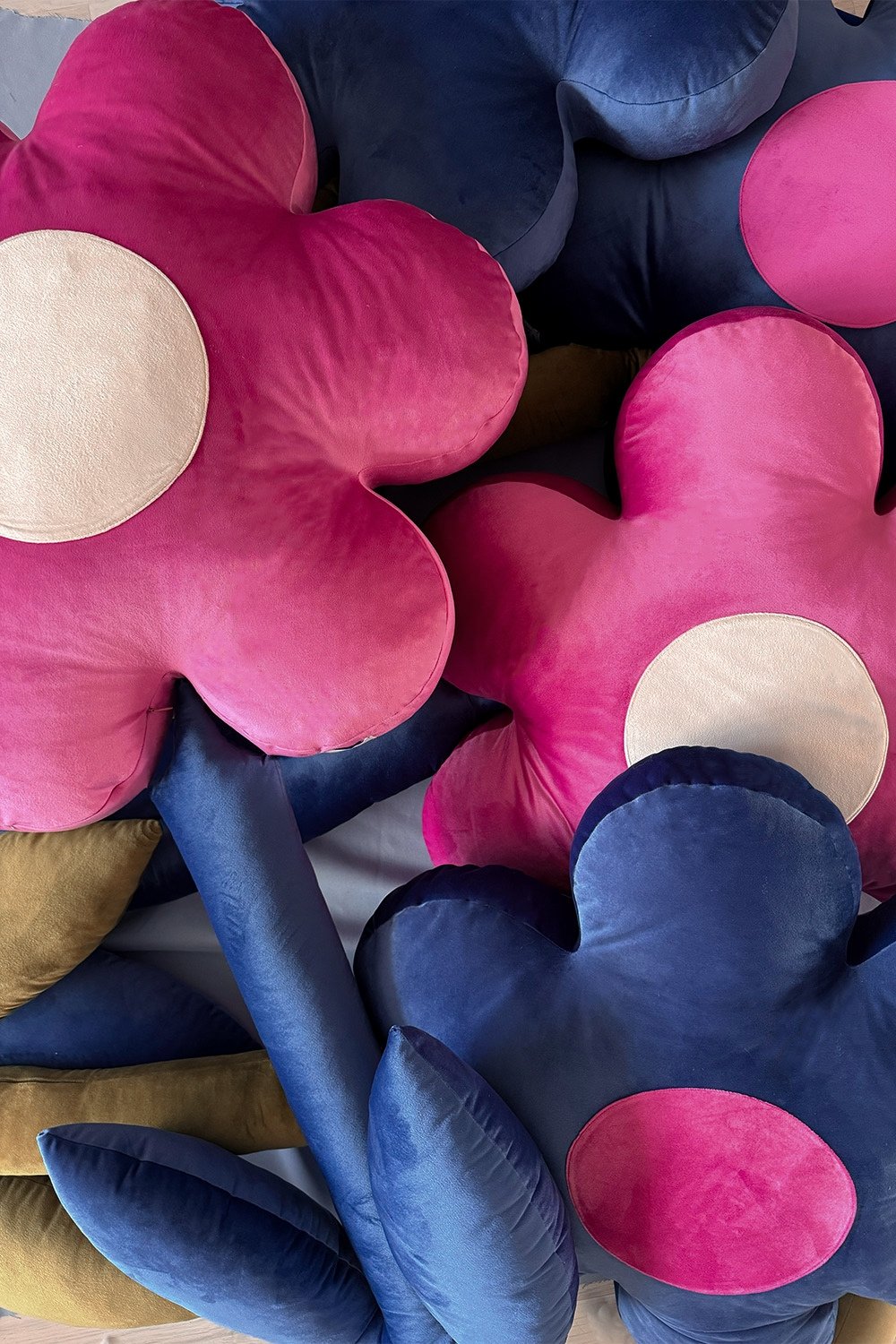 Börb-Dev Pembe Çiçek Yastık-Yastık-3-Milagron.com