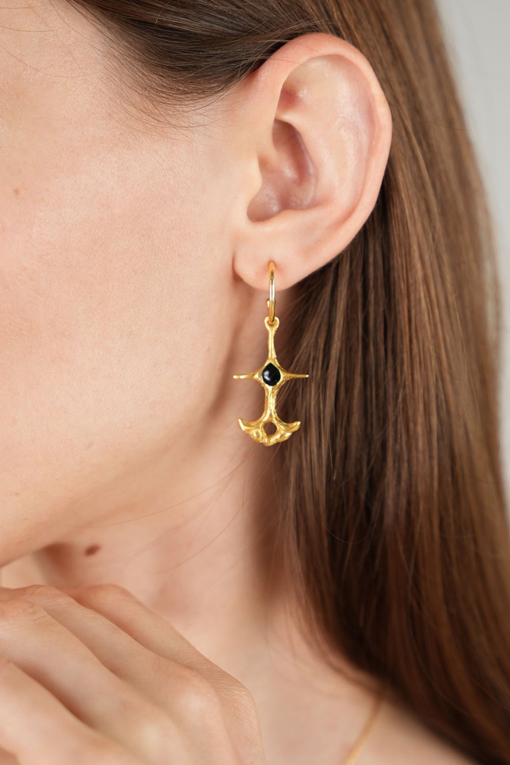 Brambuta-Ankh Siyah Mineli Gold Küpe-Küpe-1-Milagron.com