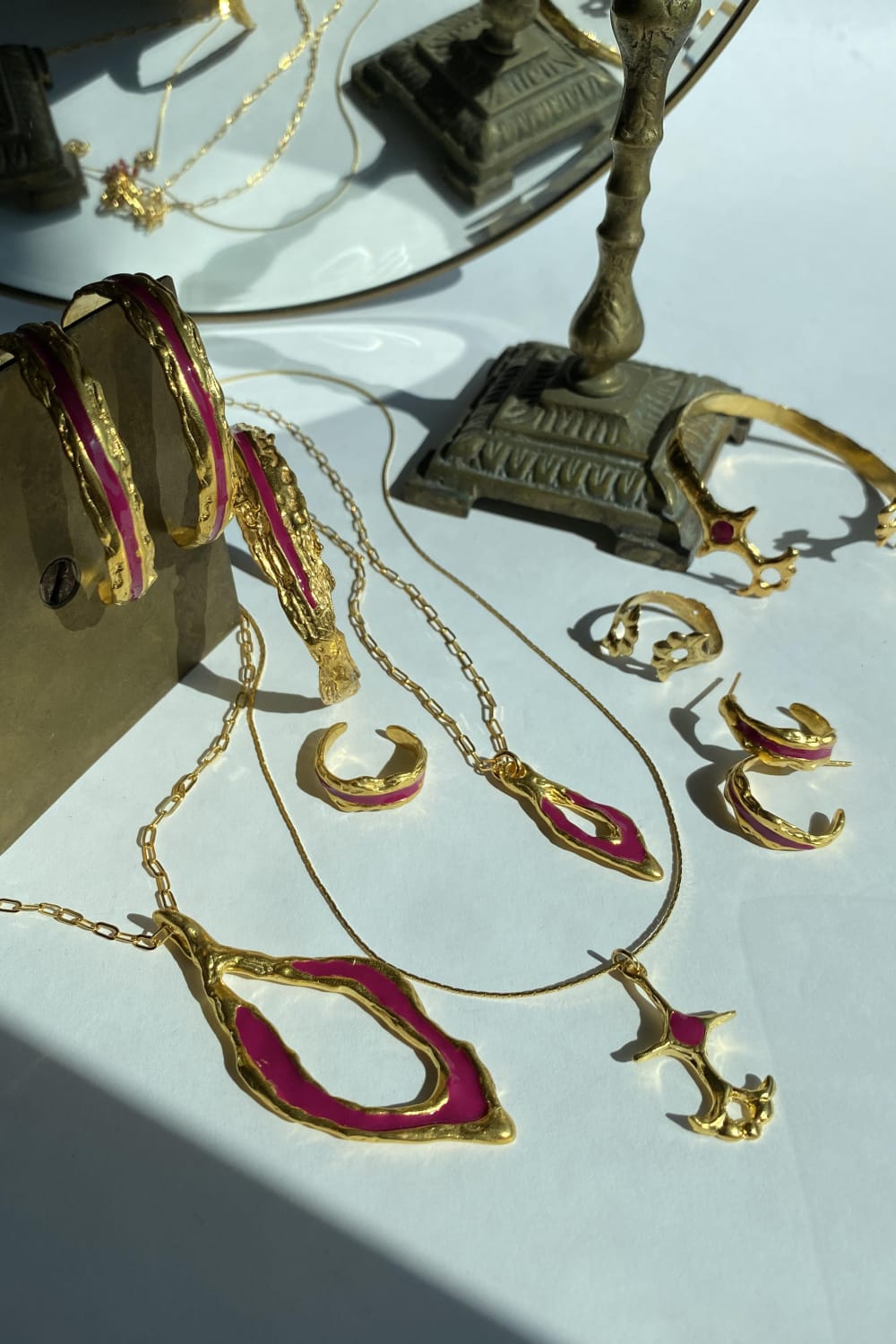 Brambuta-Enki Fuşya Mineli Gold Large Kolye-Kolye-2-Milagron.com