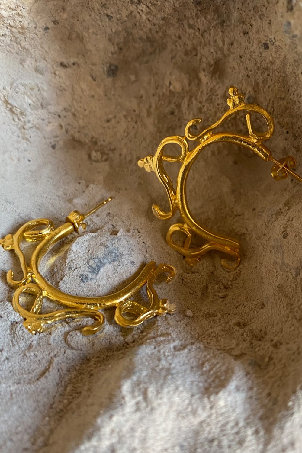 Brambuta-İnanna Small Halka Küpe-Küpe-2-Milagron.com