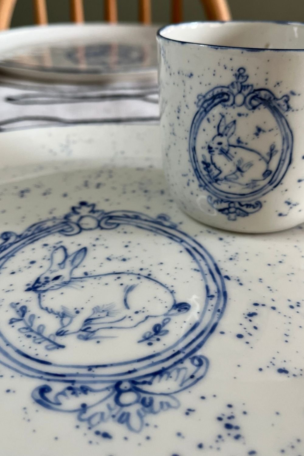 Büşra Mert Artworks-Royal Family/ Tavşan Kupa-Bardak-1-Milagron.com