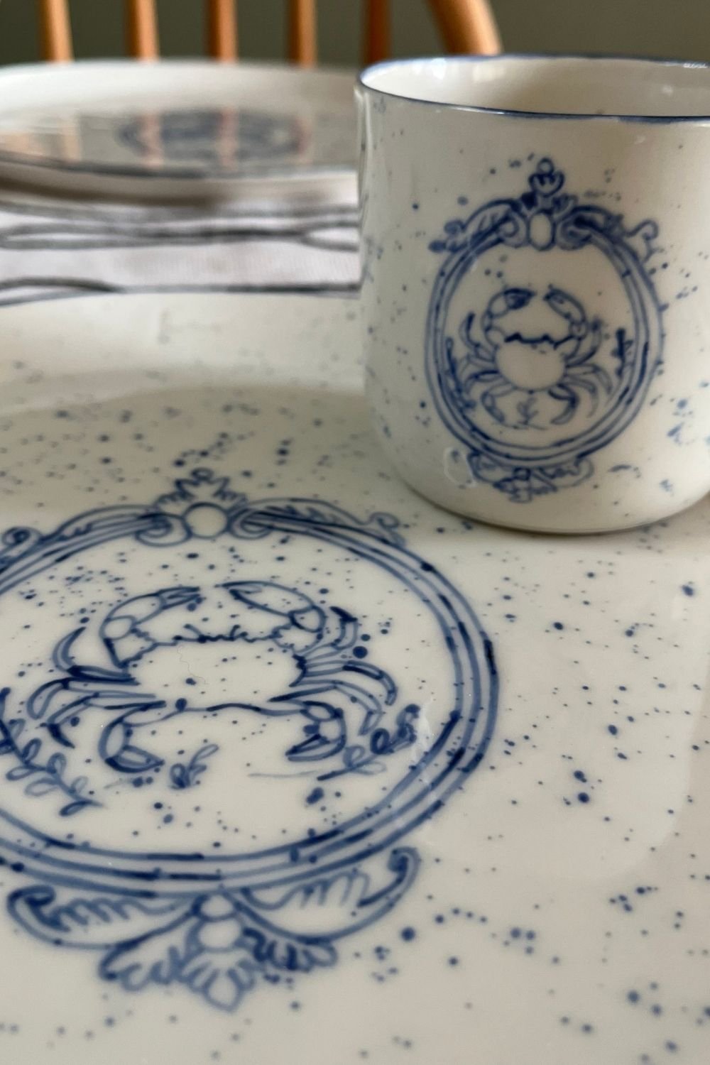 Büşra Mert Artworks-Royal Family/ Yengeç Kupa-Bardak-1-Milagron.com