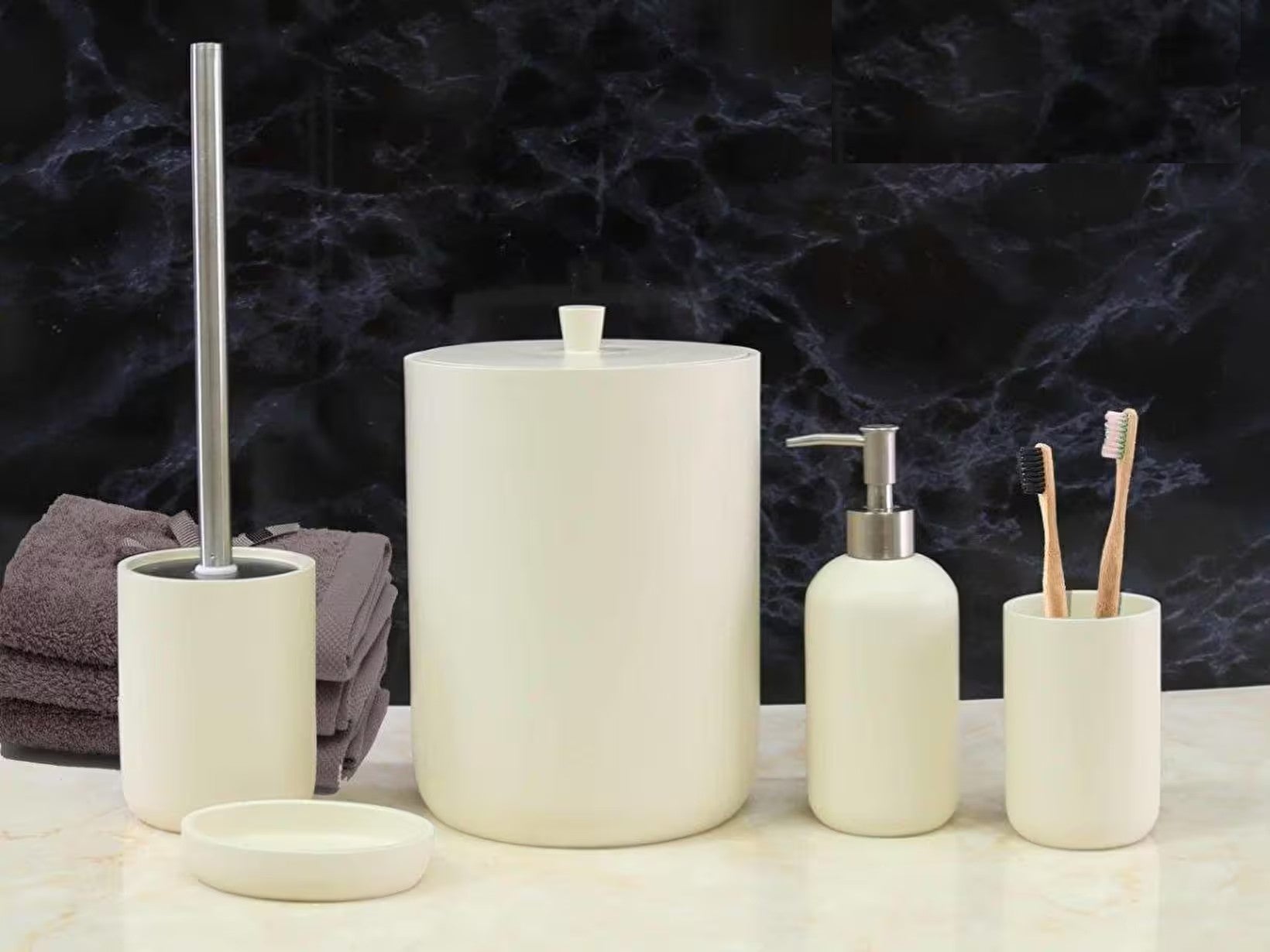 By Selim Elegance Krem 5 Parça Polyester Banyo Seti