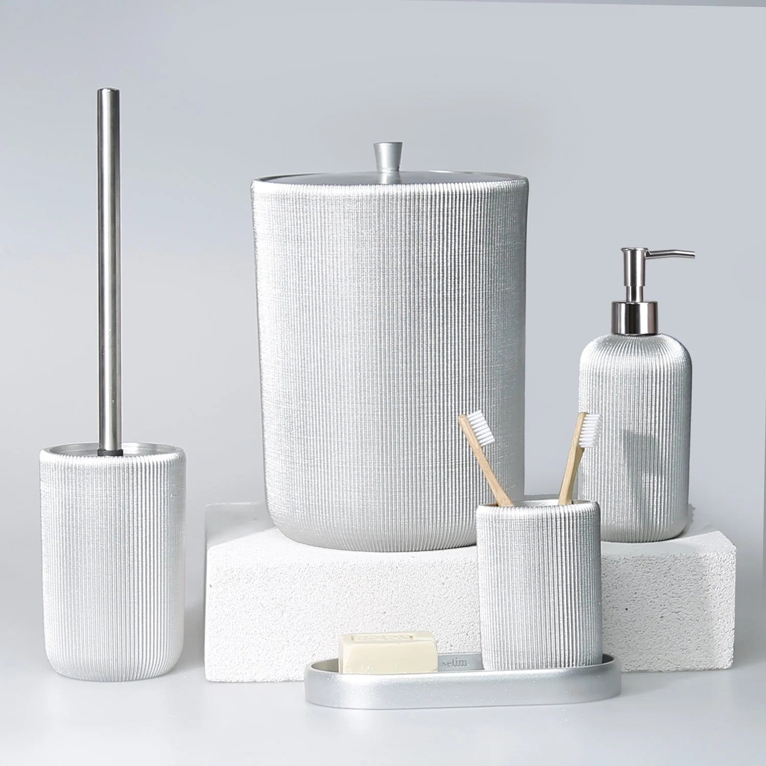 By Selim Lydia Gümüş 5 Parça Polyester Banyo Seti