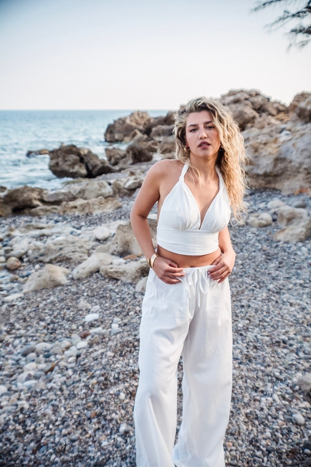 Carryberry-Müslin Boyundan Bağlamalı Beyaz Büstiyer-Crop Top-1-Milagron.com