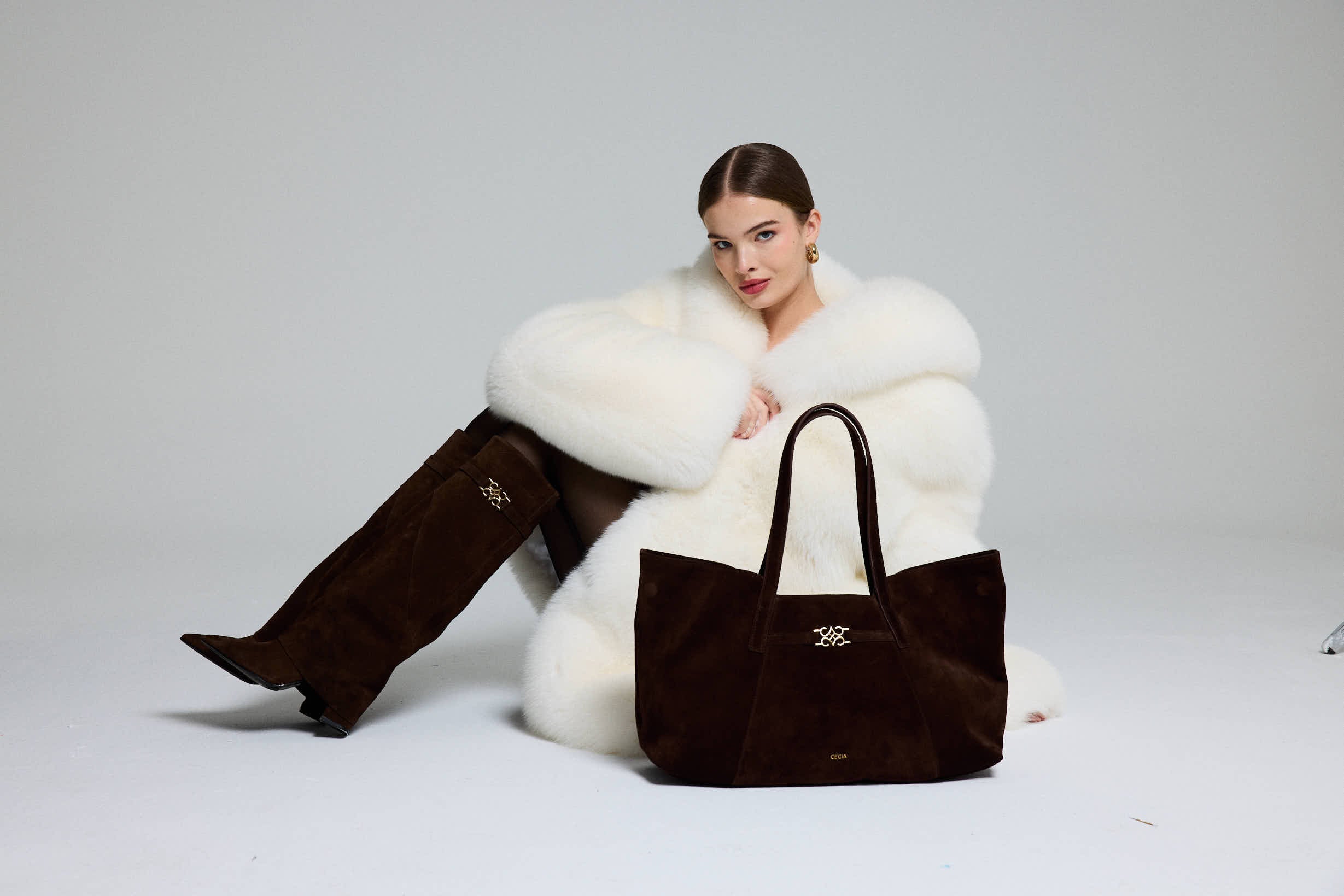 Cecia-Eterna Bitter Brown Suede-Omuz Çantası-6-Milagron.com