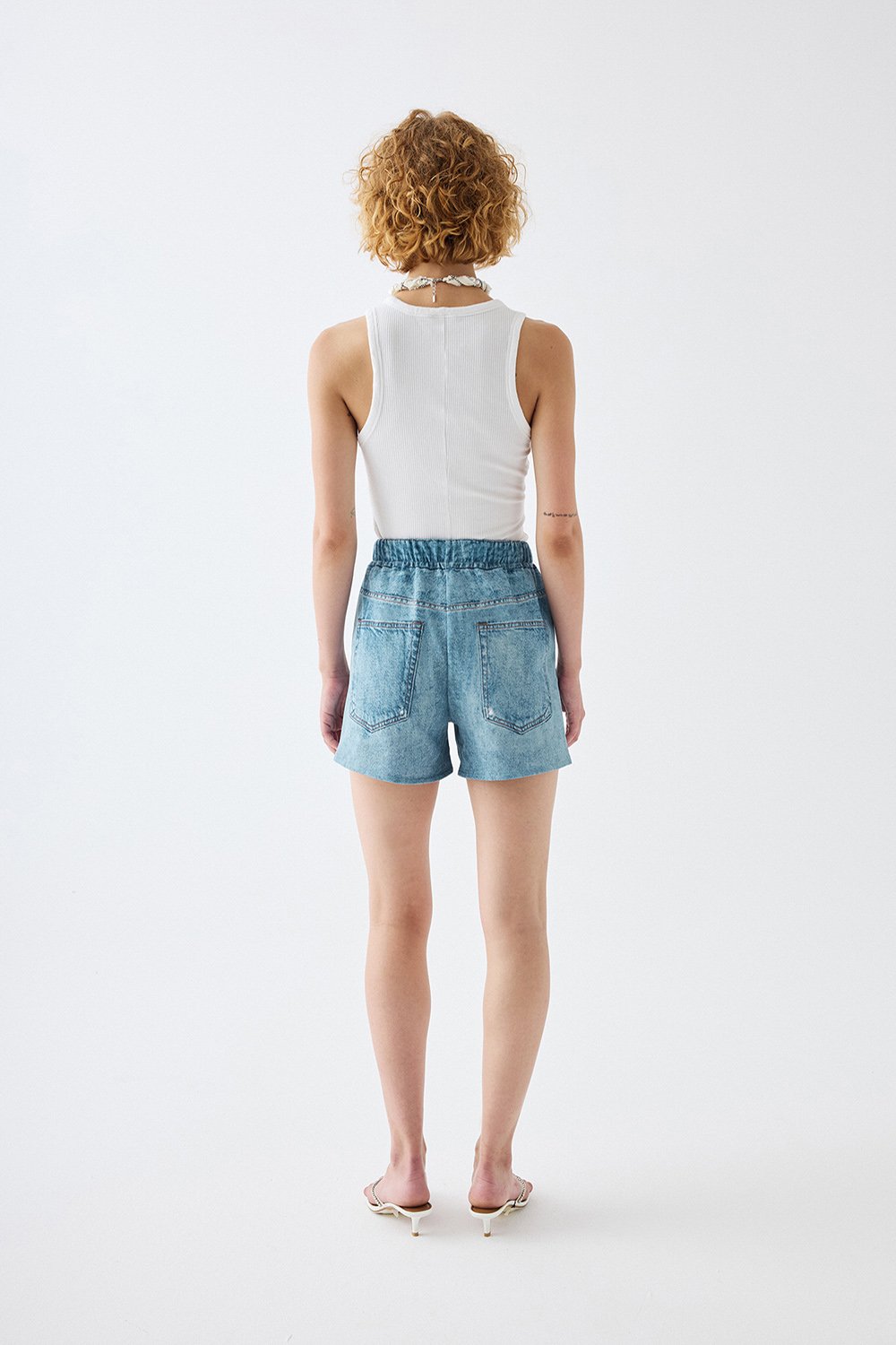 Certain-Quinn Short-Şort-3-Milagron.com