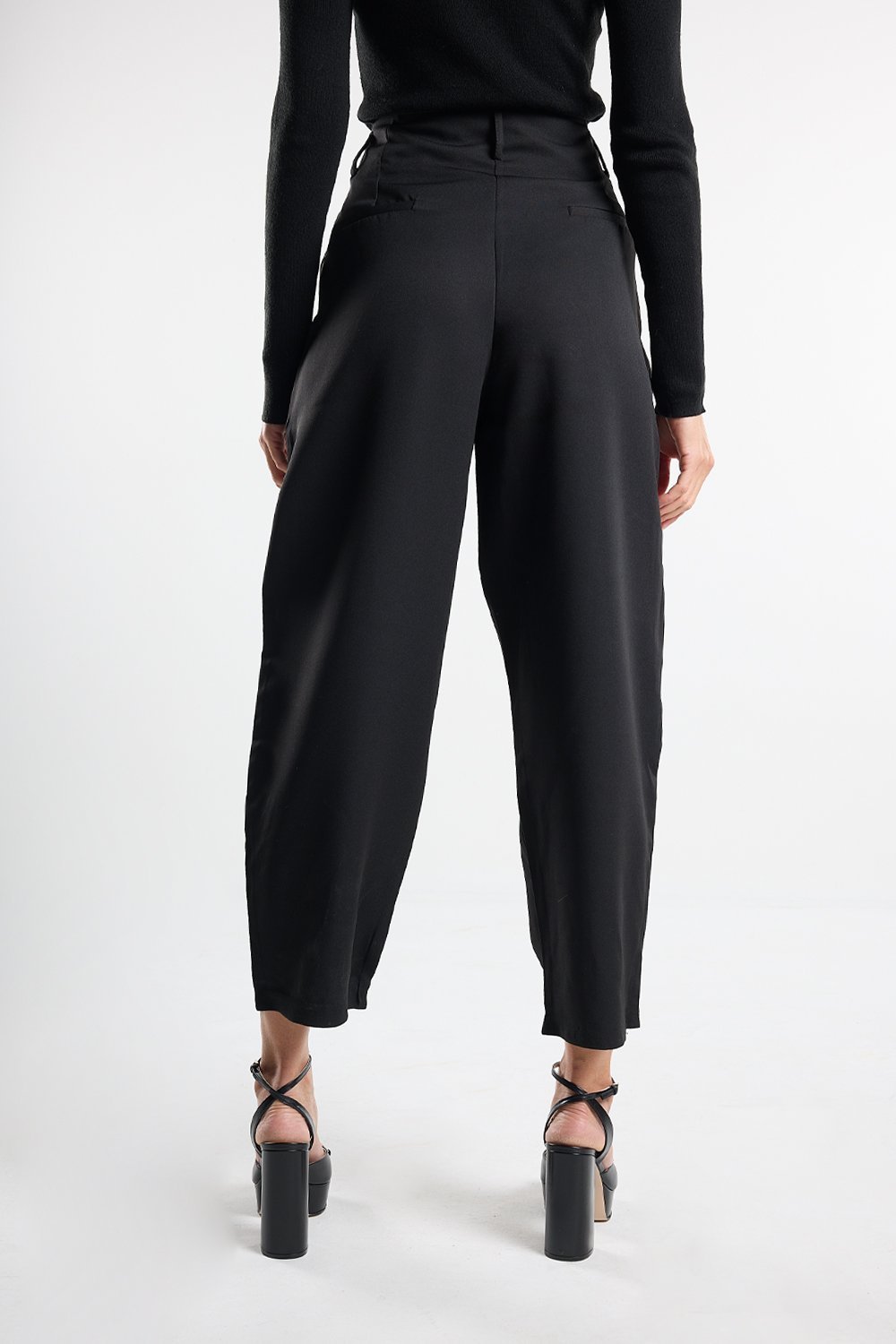 Christina's Storm-Black Carrot Fit Pants-Pantolon-2-Milagron.com