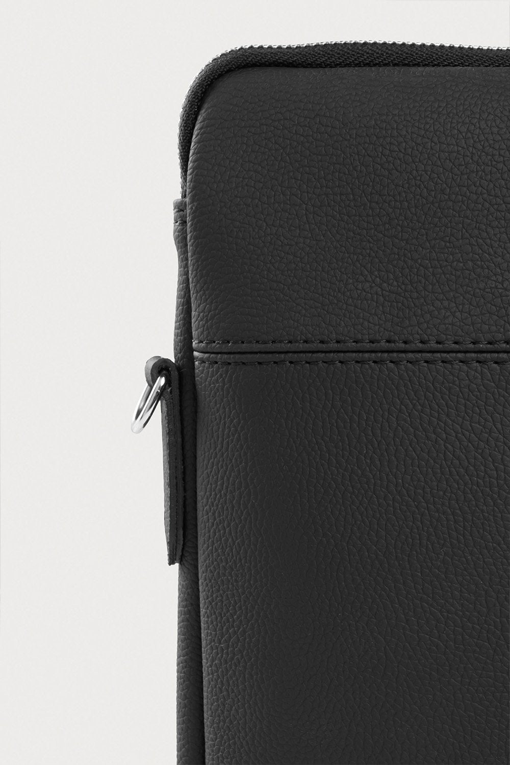 Clavist-Vegan Deri Portföy Çanta Siyah-Laptop & Evrak Çantası-7-Milagron.com