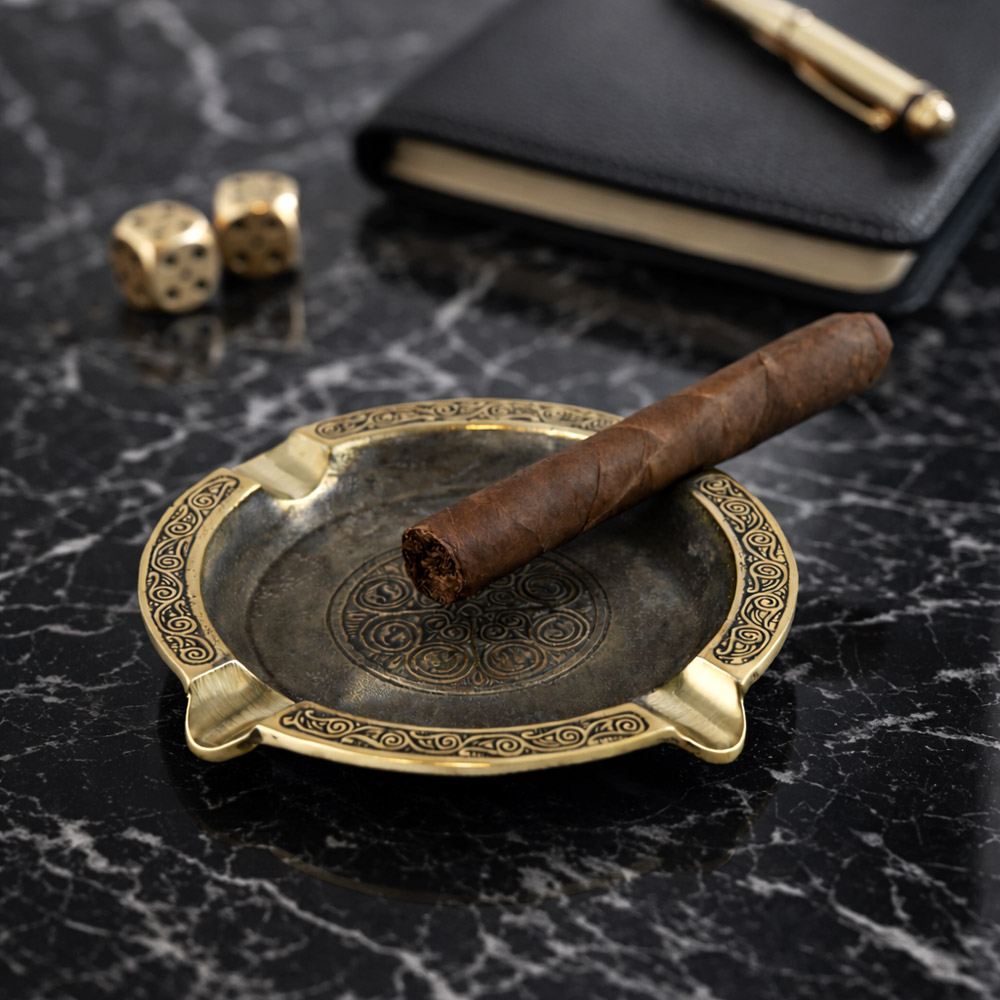 Brazen Antique İŞlemeli Döküm Puro Küllüğü