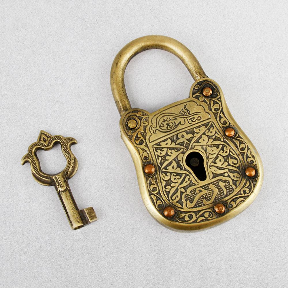 Coho Objet-Coho Brazen İşlemeli Dekoratif Pirinç Kilit & Anahtar-Dekoratif Objeler-3-Milagron.com