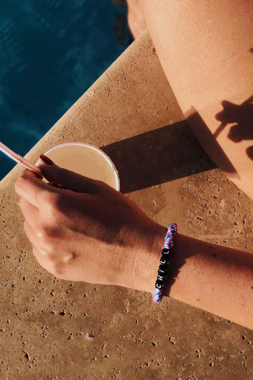 Color Manifesto-Chill Bileklik-Bileklik-2-Milagron.com