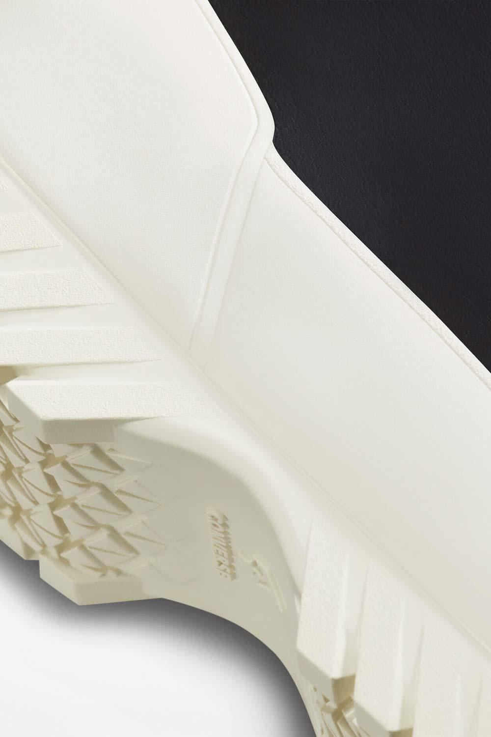 Converse-Chuck Taylor All Star Lugged Winter 2.0 Hi Black-Bot-9-Milagron.com