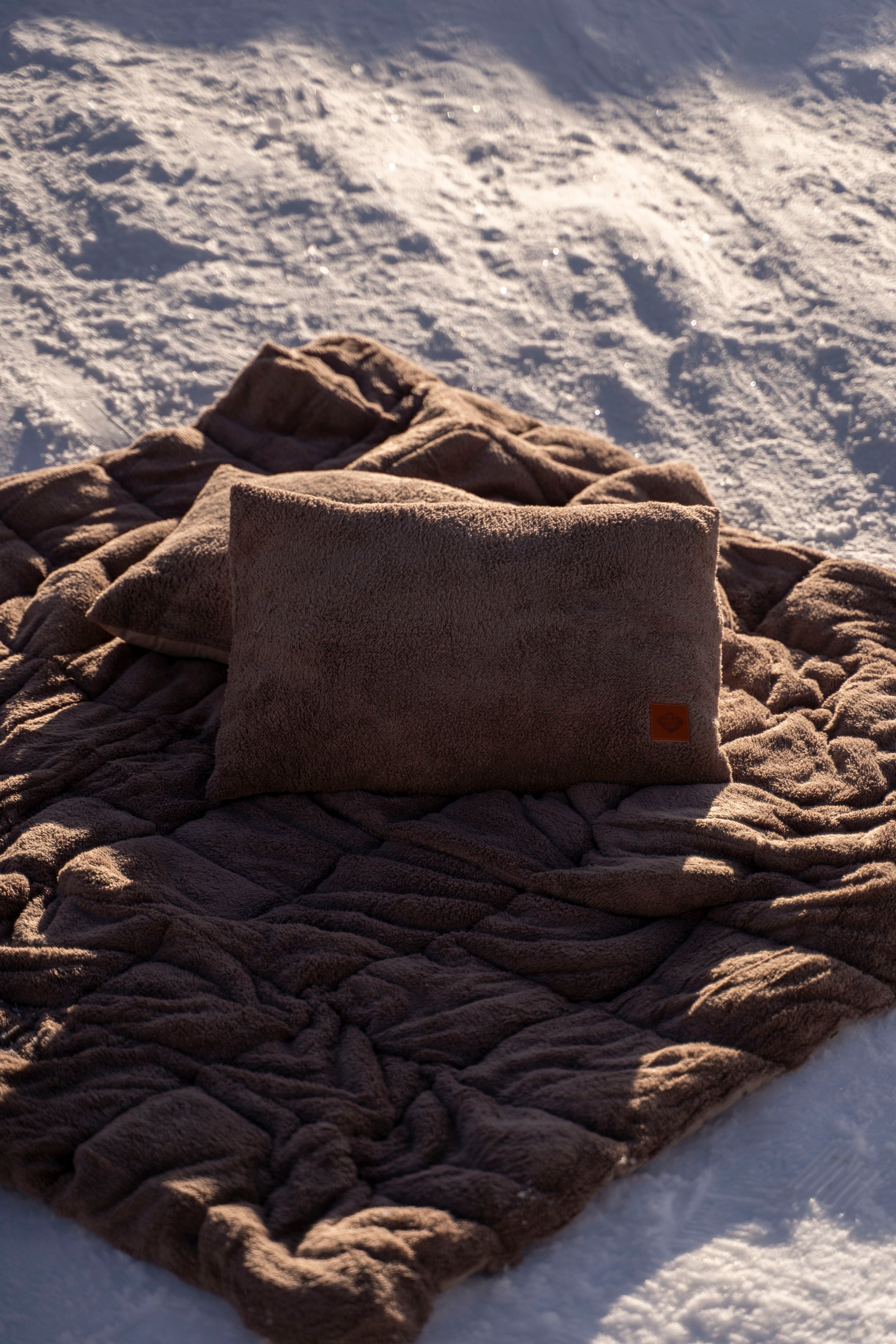 Cotton Box-Çift Kişilik Peluş Yorgan Seti Bej 195x215 Cm-Yorgan-5-Milagron.com