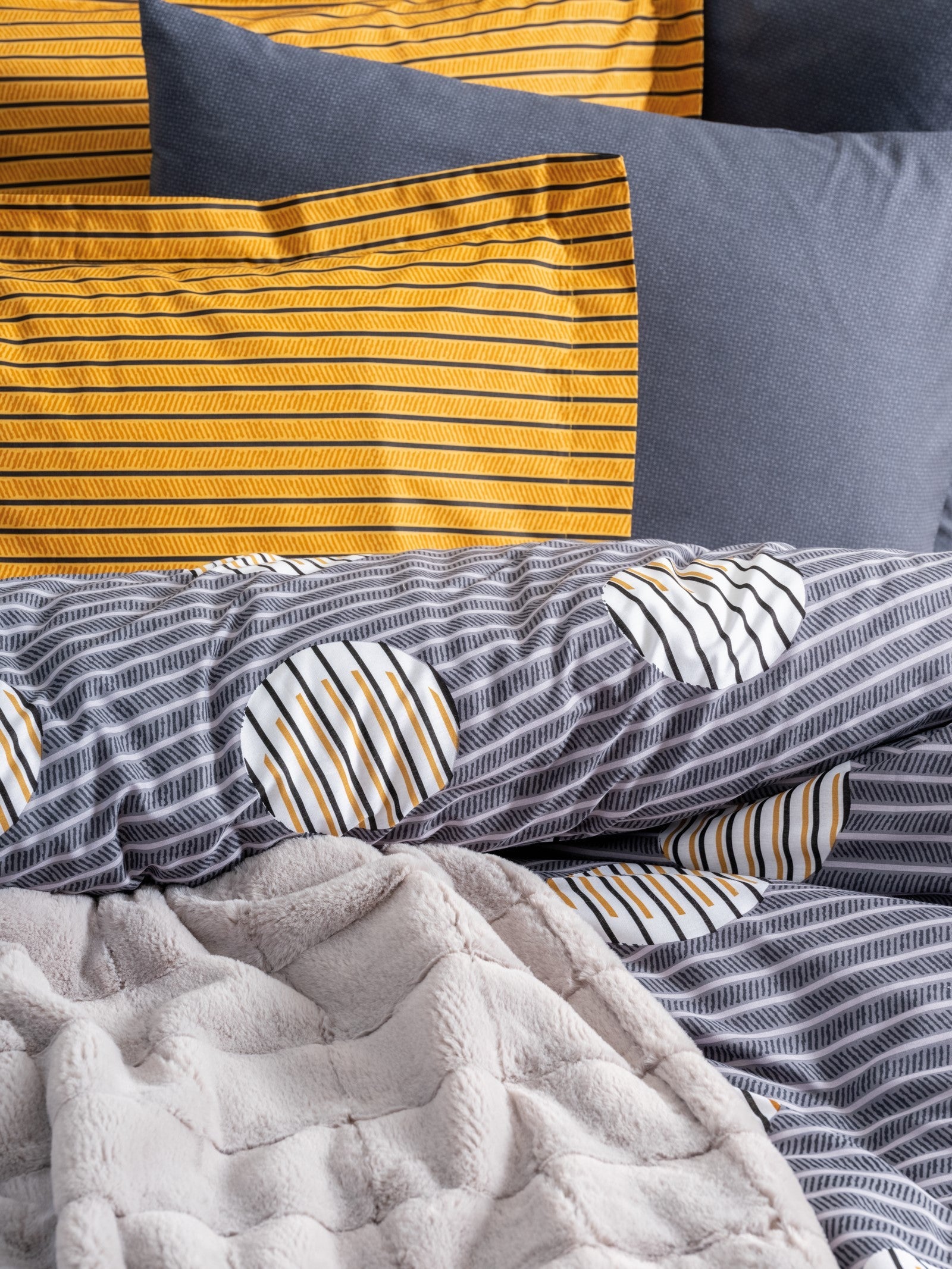 Cotton Box-Çift Kişilik Trim Battaniyeli Nevresim Takımı Smooth Gri-Nevresim Takımı-2-Milagron.com