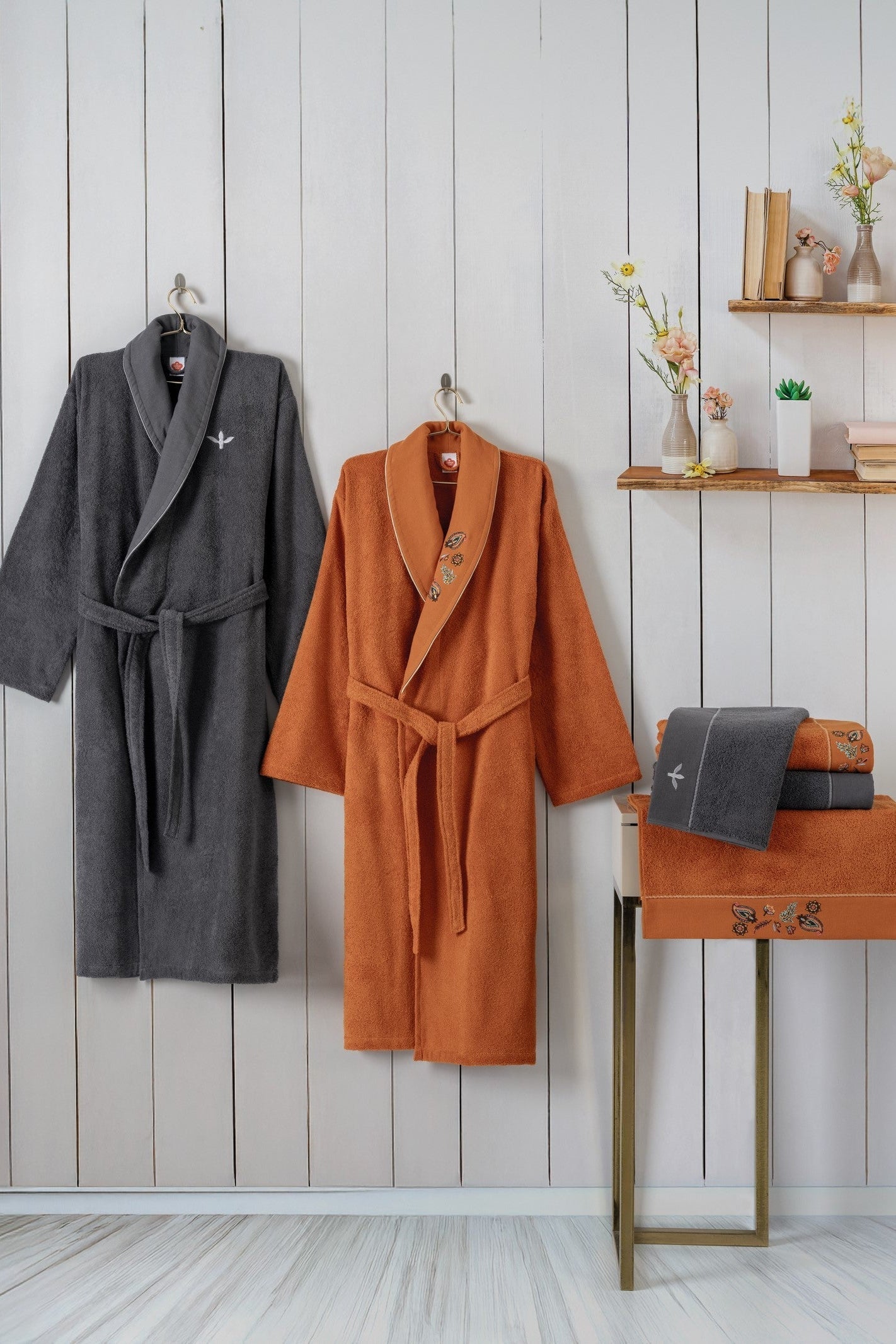 Cotton Box-Folk Art Aile Bornoz Seti Dalila Tarçın Antrasit-Bornoz Seti-1-Milagron.com