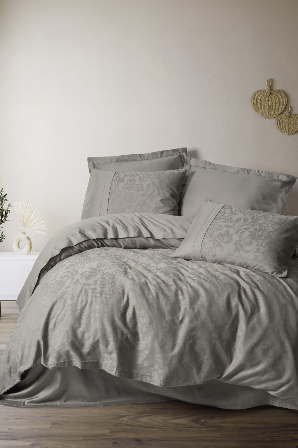 Cotton Box-Jakarlı Saten Çift Kişilik Nevresim Takımı Demure Vizon-Nevresim Takımı-1-Milagron.com