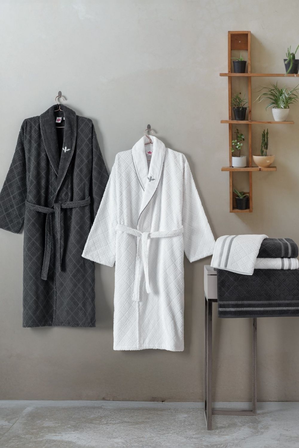 Cotton Box-Masculine Aile Bornoz Seti Carlos Beyaz Antrasit-Bornoz Seti-1-Milagron.com