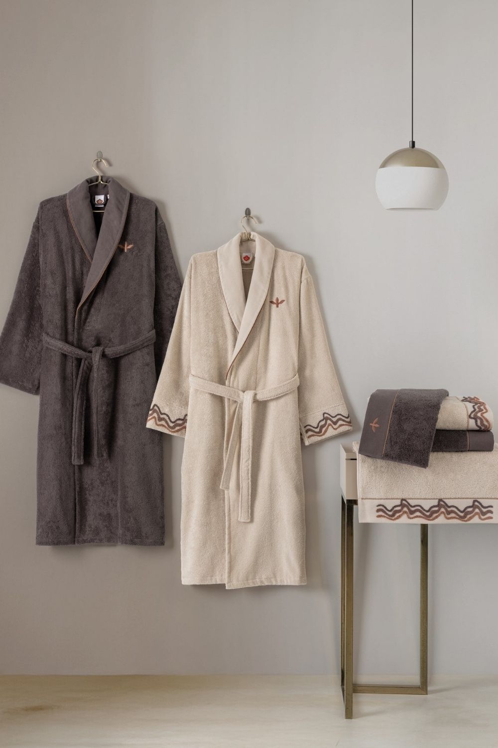 Cotton Box-Puff Nakışlı Aile Bornoz Seti Molende Bej Antrasit-Bornoz Seti-1-Milagron.com