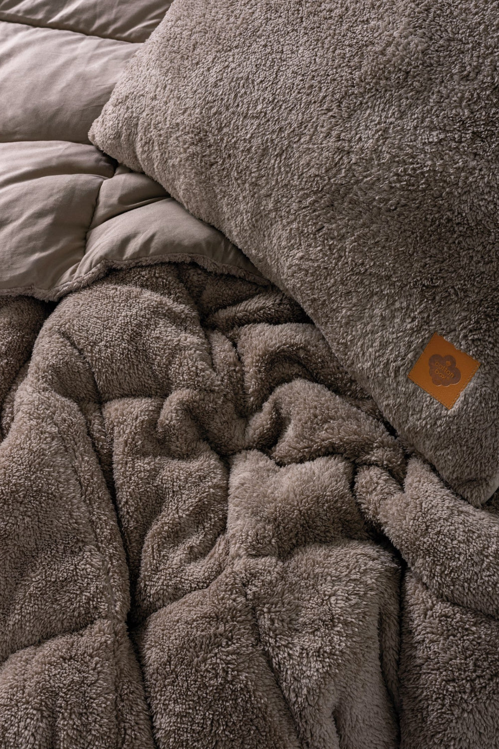 Cotton Box-Tek Kişilik Peluş Yorgan Seti Bej 155x215 Cm-Yorgan-3-Milagron.com