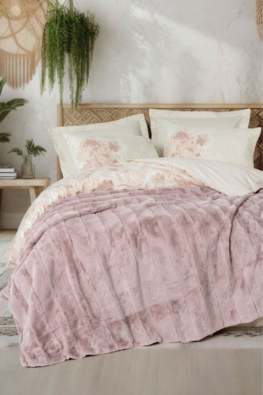 Cotton Box-Trim Çift Kişilik Kürk Battaniyeli Nevresim Takımı Suave Pudra-Nevresim Takımı-1-Milagron.com