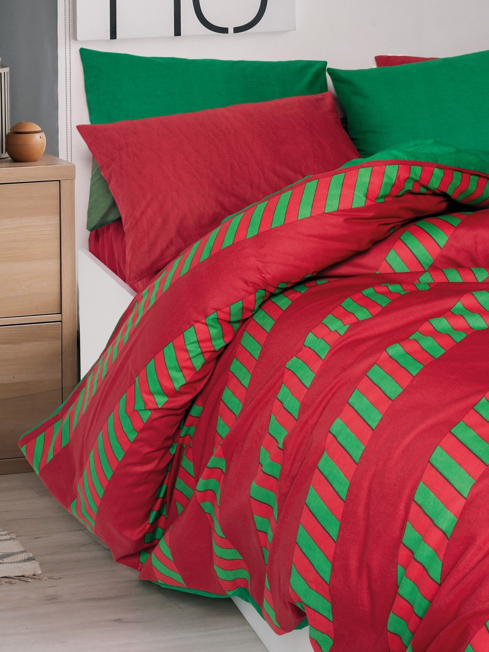 Cozy Home-Cozy Home Festive çift Kişilik Lastikli çarşaflı Nevresim Takımı Holly Yeşil-Nevresim Takımı-3-Milagron.com