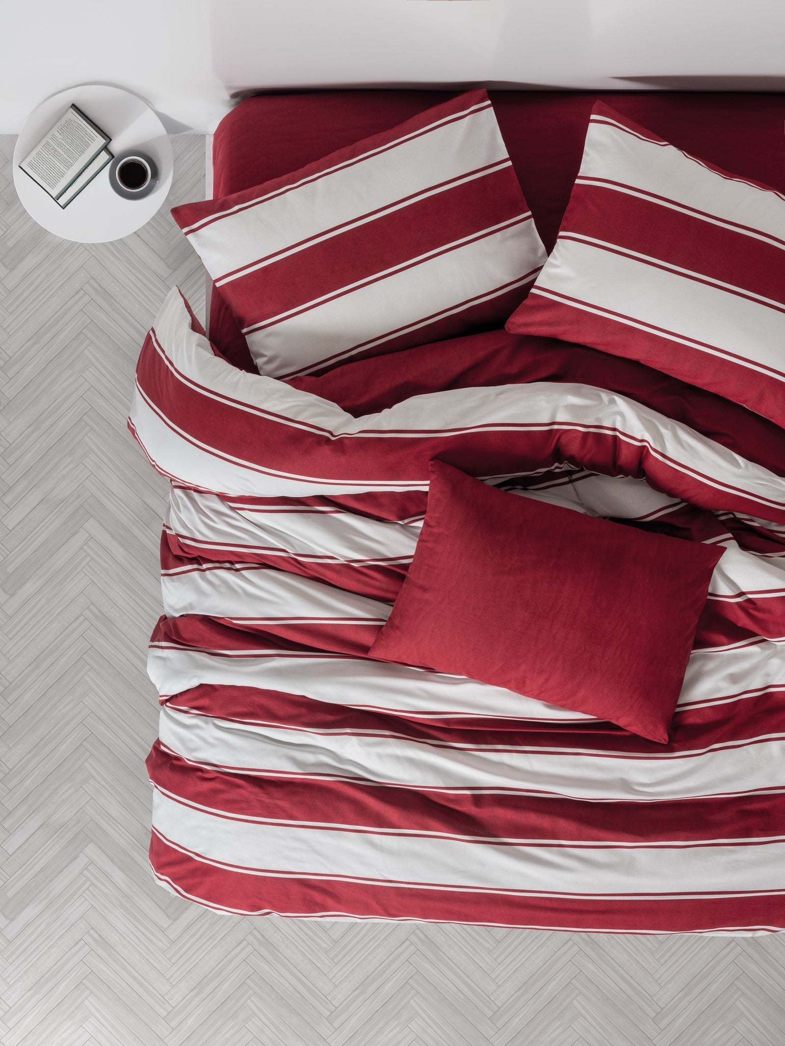 Cozy Home-Cozy Home Festive çift Kişilik Lastikli çarşaflı Nevresim Takımı Jolly Kırmızı-Nevresim Takımı-2-Milagron.com