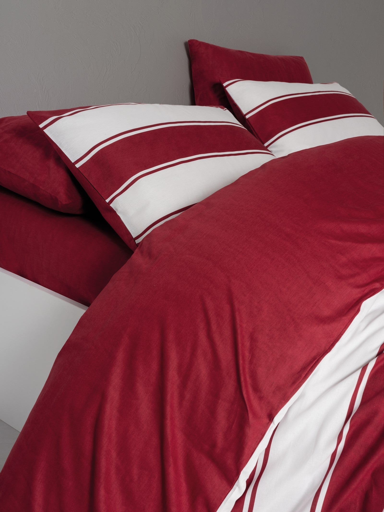 Cozy Home-Cozy Home Festive çift Kişilik Lastikli çarşaflı Nevresim Takımı Jolly Kırmızı-Nevresim Takımı-6-Milagron.com