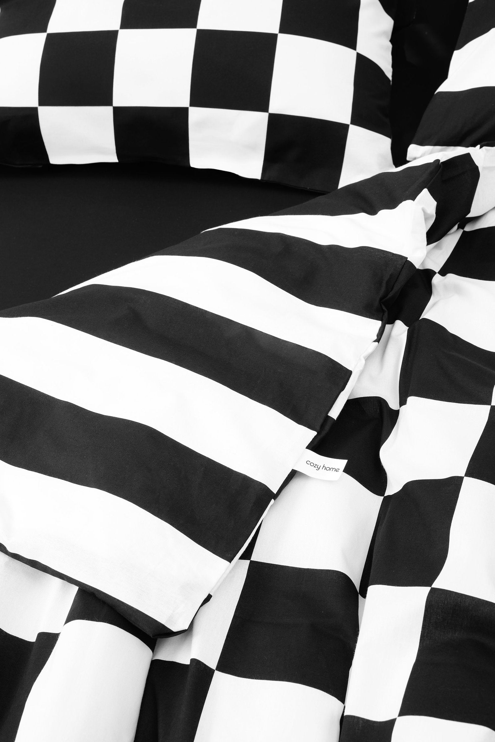 Cozy Home Mono Çift Kişilik Lastikli Çarşaflı Nevresim Takımı Code Siyah