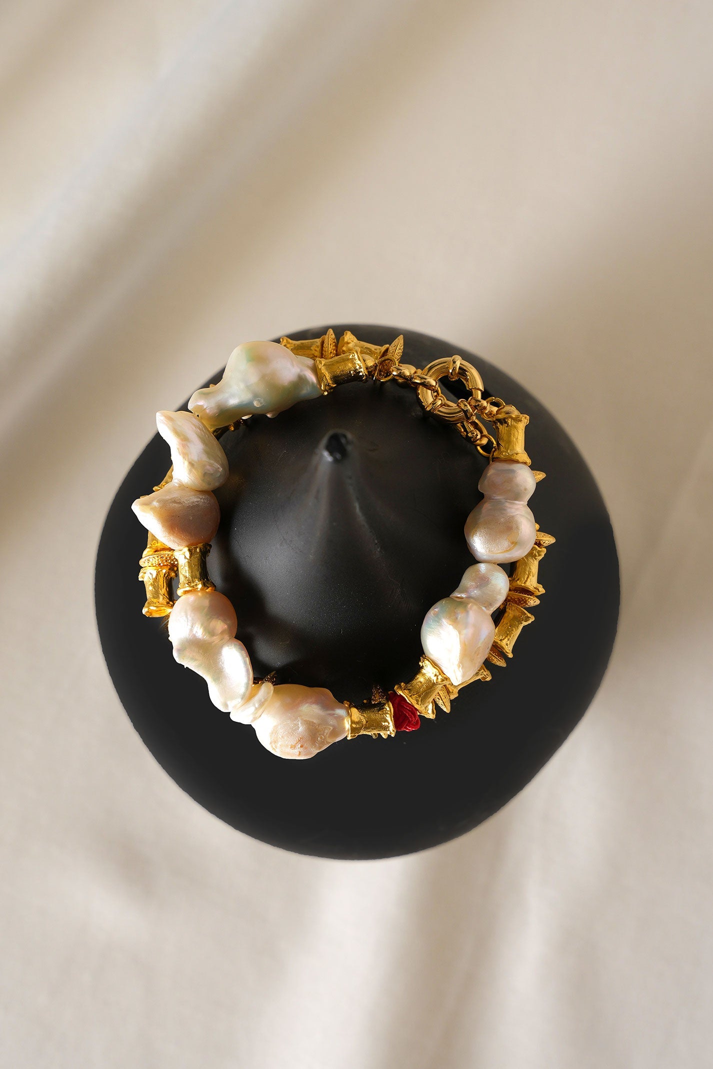 Damla Kalender-Duo Pearl Bracelet-Bileklik-4-Milagron.com