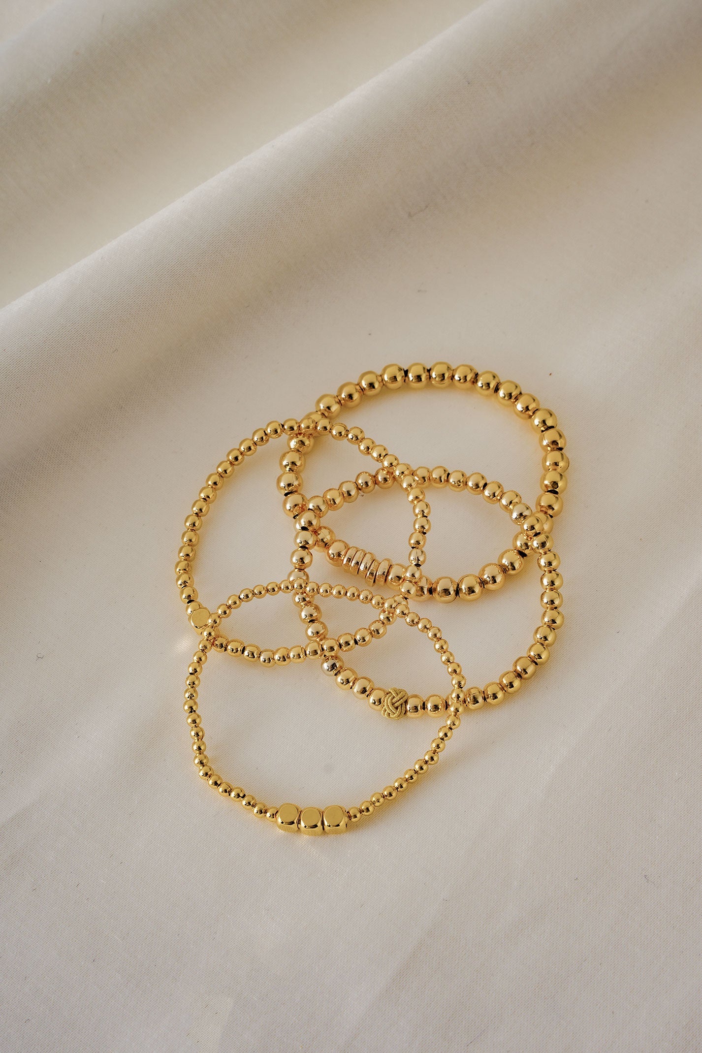 Damla Kalender-Gold Gold Bracelet-Bileklik-2-Milagron.com