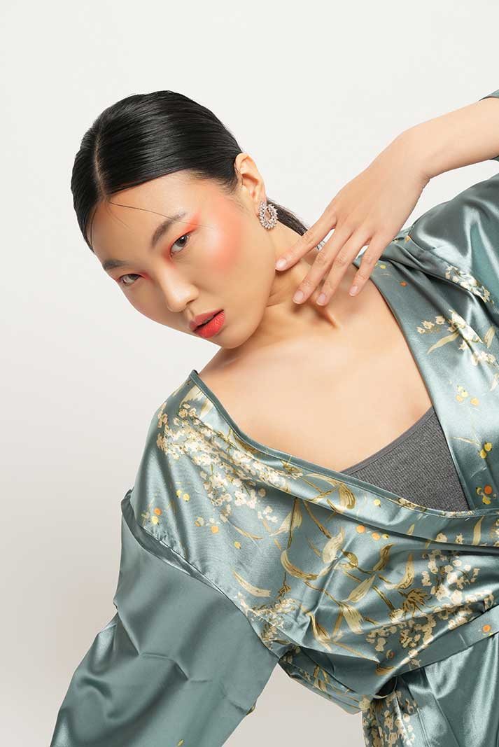 Damla Kalender-Ivy Earrings-Küpe-4-Milagron.com