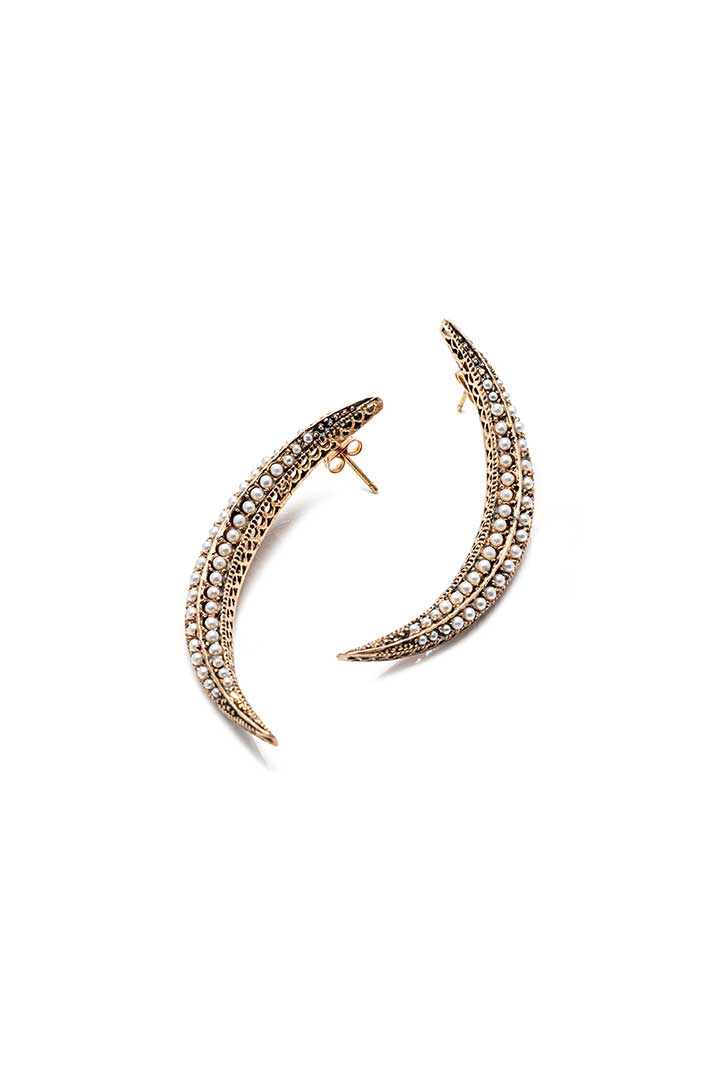 Damla Kalender-Pearl Crescent Earrings Medium-Küpe-2-Milagron.com
