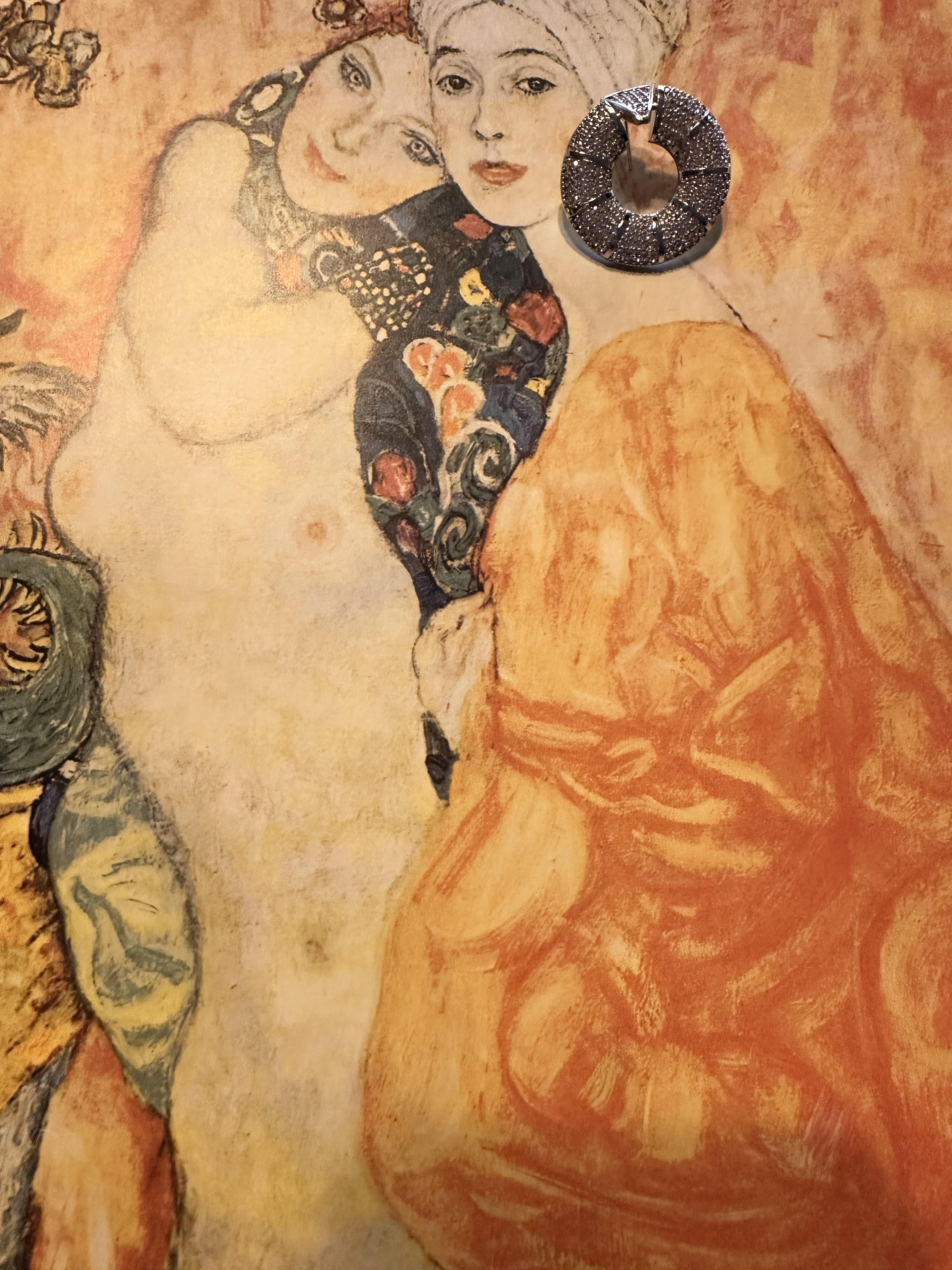 Damla Kalender-Silver Circle Earrings-Küpe-3-Milagron.com