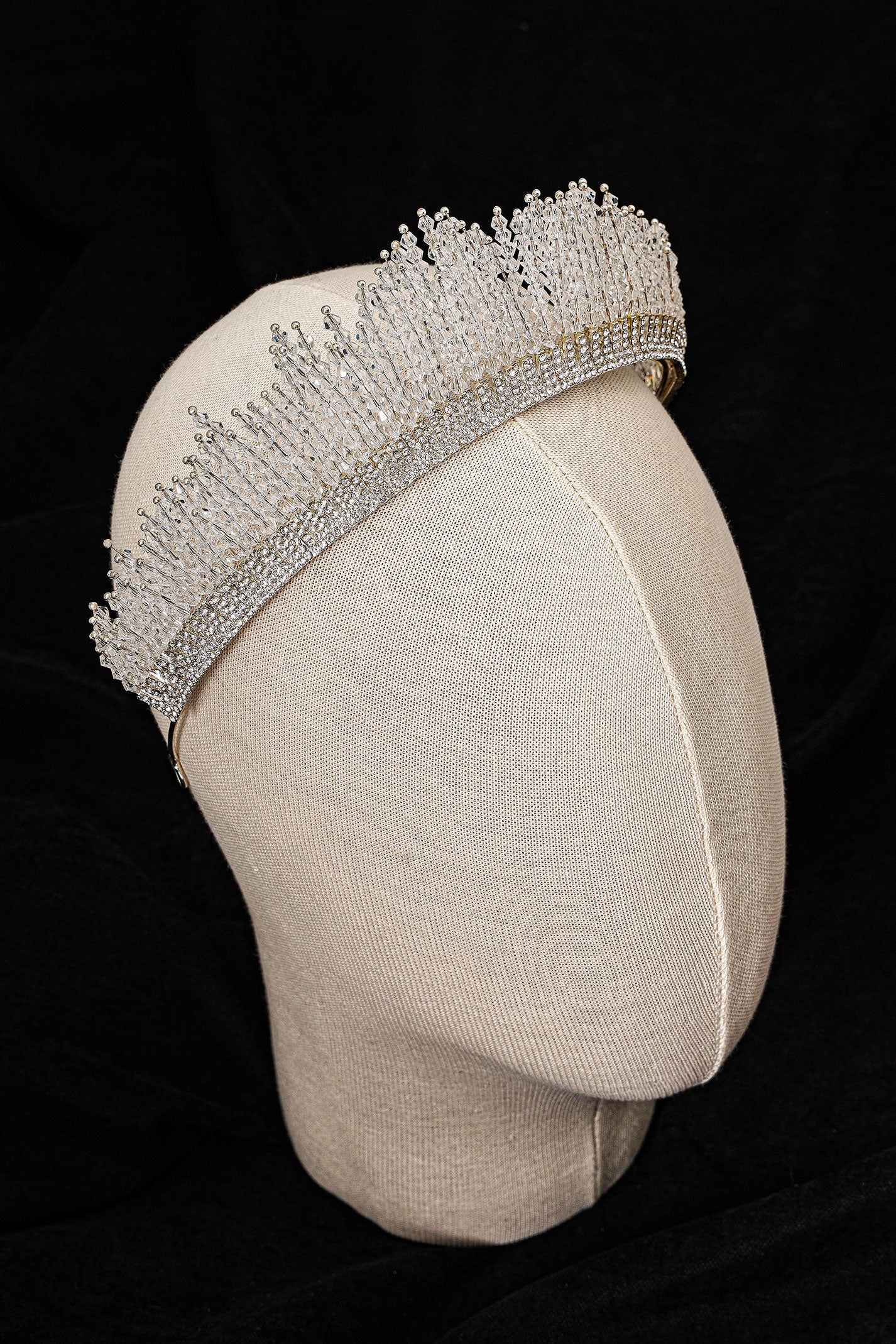 Damla Kalender-Tiara Of Demeter-Saç Aksesuarı-4-Milagron.com